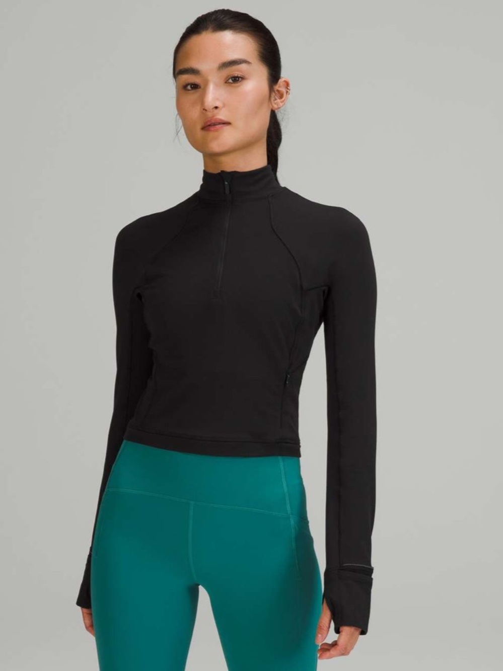 Lululemon Its Rulu Run Cropped Half-Zip
Black size 4